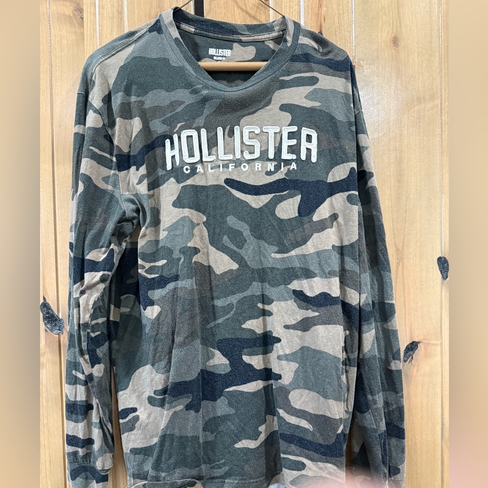Hollister Camouflage Relaxed Tee